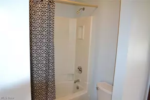 6566 Hythe St NW, Canton, OH 44708 - Photo 21