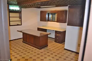 6566 Hythe St NW, Canton, OH 44708 - Photo 15