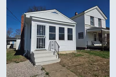 319 17th Street, Elyria, OH 44035 - Photo 1