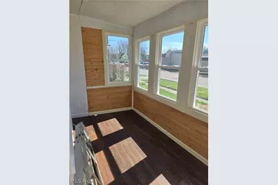 319 17th Street, Elyria, OH 44035 - Photo 7