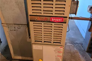 319 17th St, Elyria, OH 44035 - Photo 15