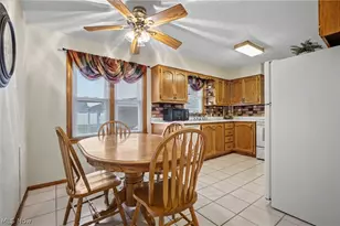 226 Helena Dr, Struthers, OH 44471 - Photo 5