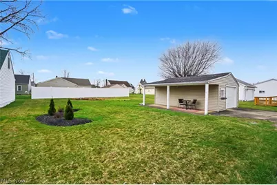 226 Helena Drive, Struthers, OH 44471 - Photo 35