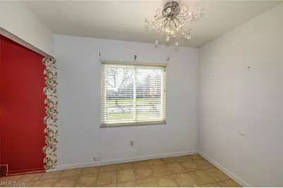 507 Broad Boulevard, Cuyahoga Falls, OH 44221 - Photo 7