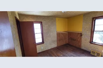 21250 Wilmore Avenue, Euclid, OH 44123 - Photo 7