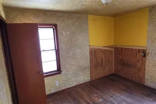 21250 Wilmore Ave, Euclid, OH 44123 - Photo 7