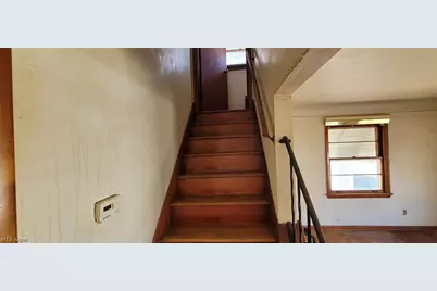 21250 Wilmore Avenue, Euclid, OH 44123 - Photo 11