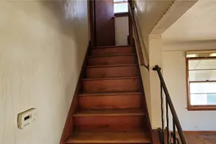 21250 Wilmore Ave, Euclid, OH 44123 - Photo 11