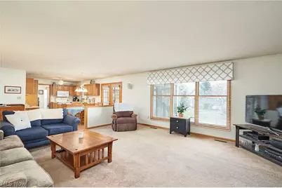 3238 Cherie Cercle, Cuyahoga Falls, OH 44223 - Photo 7