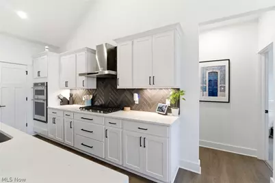 11201 Creek View Way, Columbia Station, OH 44028 - Photo 9