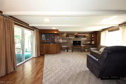 268 Kingsview Drive, Weirton, WV 26062 - Photo 13