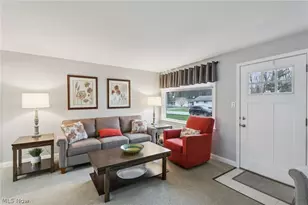 6168 Thistlewood Dr, Mentor, OH 44060 - Photo 5