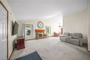1807 Sandalwood Dr, Avon, OH 44011 - Photo 5