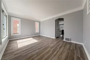 15705 Throckley Ave, Loveland, OH 44128 - Photo 9