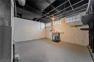 15705 Throckley Ave, Loveland, OH 44128 - Photo 33