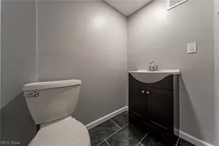 15705 Throckley Ave, Loveland, OH 44128 - Photo 31