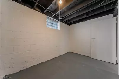 15705 Throckley Avenue, Loveland, OH 44128 - Photo 29