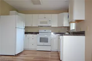 12961 Fountain Ct, Strongsville, OH 44136 - Photo 7