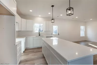 5595 Walnut Street, Mentor on the Lake, OH 44060 - Photo 7