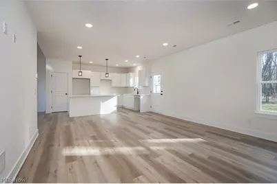 5595 Walnut Street, Mentor on the Lake, OH 44060 - Photo 13