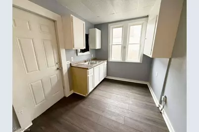 3206 W 50th Street, Loveland, OH 44102 - Photo 3