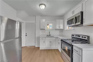 12905 Watterson Ave, Loveland, OH 44105 - Photo 9
