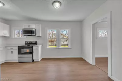 12905 Watterson Avenue, Loveland, OH 44105 - Photo 7