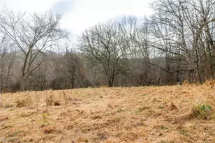 10445 Shannon Rd, Frazeysburg, OH 43822 - Photo 1