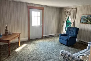 984 W Main St, Sugarcreek, OH 44681 - Photo 5