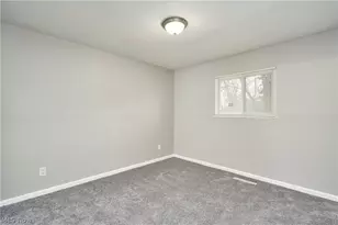 6255 Randolph Rd, Huber Heights, OH 44146 - Photo 11