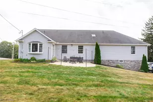 9554 Dover Rd, Apple Creek, OH 44606 - Photo 5