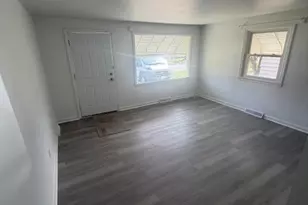 417 9th St, Struthers, OH 44471 - Photo 3