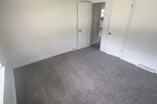 417 9th St, Struthers, OH 44471 - Photo 5