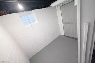 19910 Mountville Dr, Maple Heights, OH 44137 - Photo 35