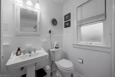 18520 Winslow Road, Huber Heights, OH 44122 - Photo 37