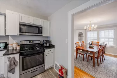 18520 Winslow Road, Huber Heights, OH 44122 - Photo 3