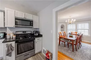 18520 Winslow Rd, Huber Heights, OH 44122 - Photo 3