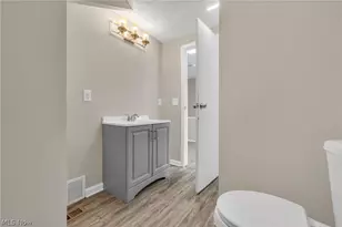 4870 W 14th St, Loveland, OH 44109 - Photo 25