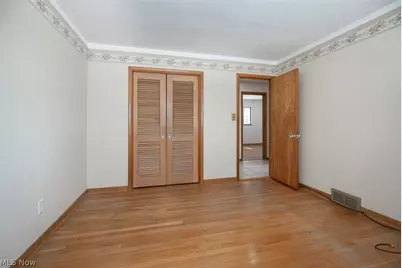 10725 York Road, North Royalton, OH 44133 - Photo 11