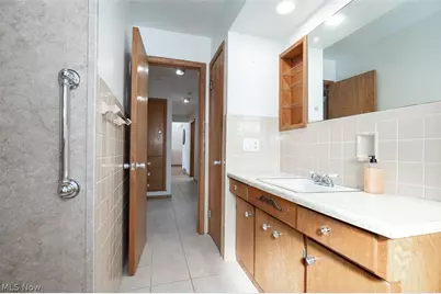 10725 York Road, North Royalton, OH 44133 - Photo 15