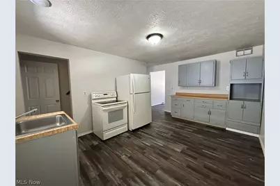 209 Maryland Street #A, Tiltonsville, OH 43963 - Photo 3