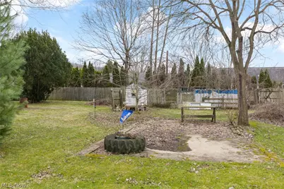 1726 Knox Boulevard, Akron, OH 44320 - Photo 23