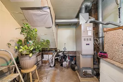 1726 Knox Boulevard, Akron, OH 44320 - Photo 19