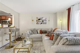 1101 Meadow Run, Copley, OH 44321 - Photo 5