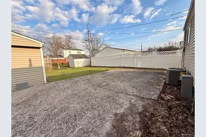 4617 Andover Avenue, Lorain, OH 44055 - Photo 15