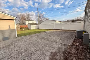 4617 Andover Ave, Lorain, OH 44055 - Photo 15