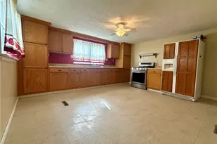 2375 Elizabeth Pike, Mineral Wells, WV 26150 - Photo 11