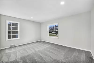 24150 S Woodland Road, Huber Heights, OH 44122 - Photo 33