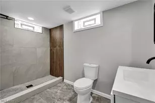 24150 S Woodland Rd, Huber Heights, OH 44122 - Photo 41