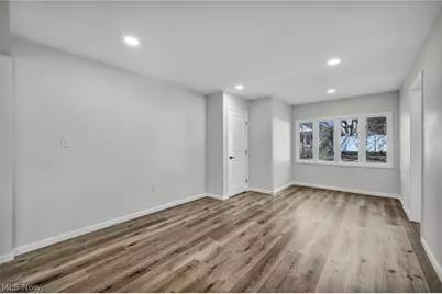 24150 S Woodland Road, Huber Heights, OH 44122 - Photo 13